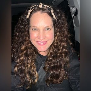 COPY - Meet your Posher, Carolyn